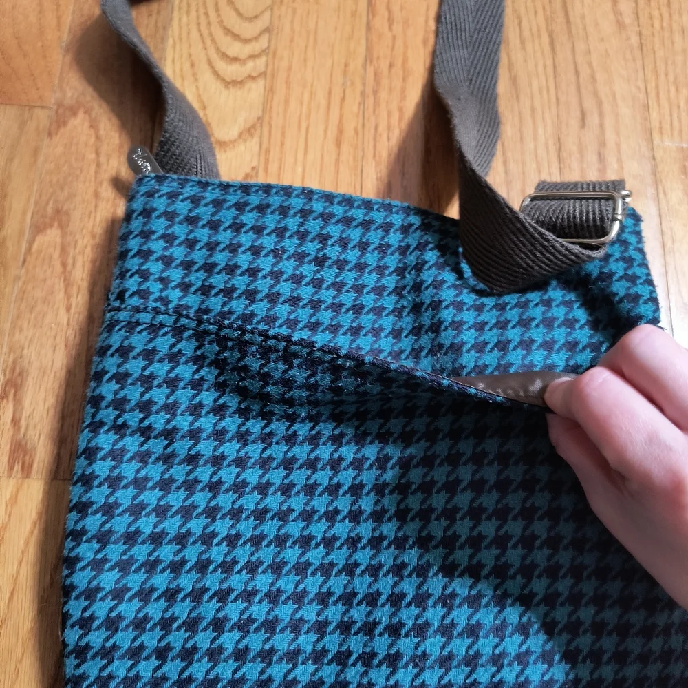 3/$10⭐ Thirty-One crossbody bag purse, blue/navy/brown hounds tooth - Picture 8 of 11